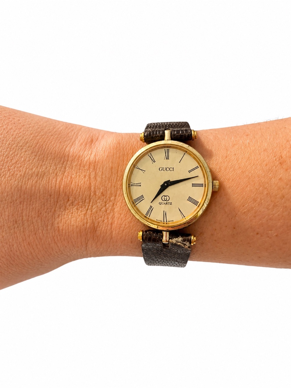 Gucci Women’ Gold-Tone Quartz Watch with Brown Leather Strap
